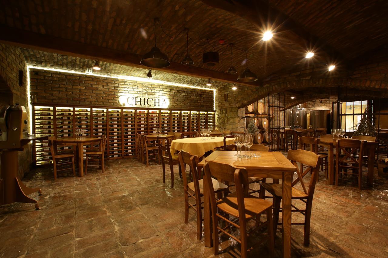 Garni Hotel Chicha - Winery Skrbic Белград Екстериор снимка